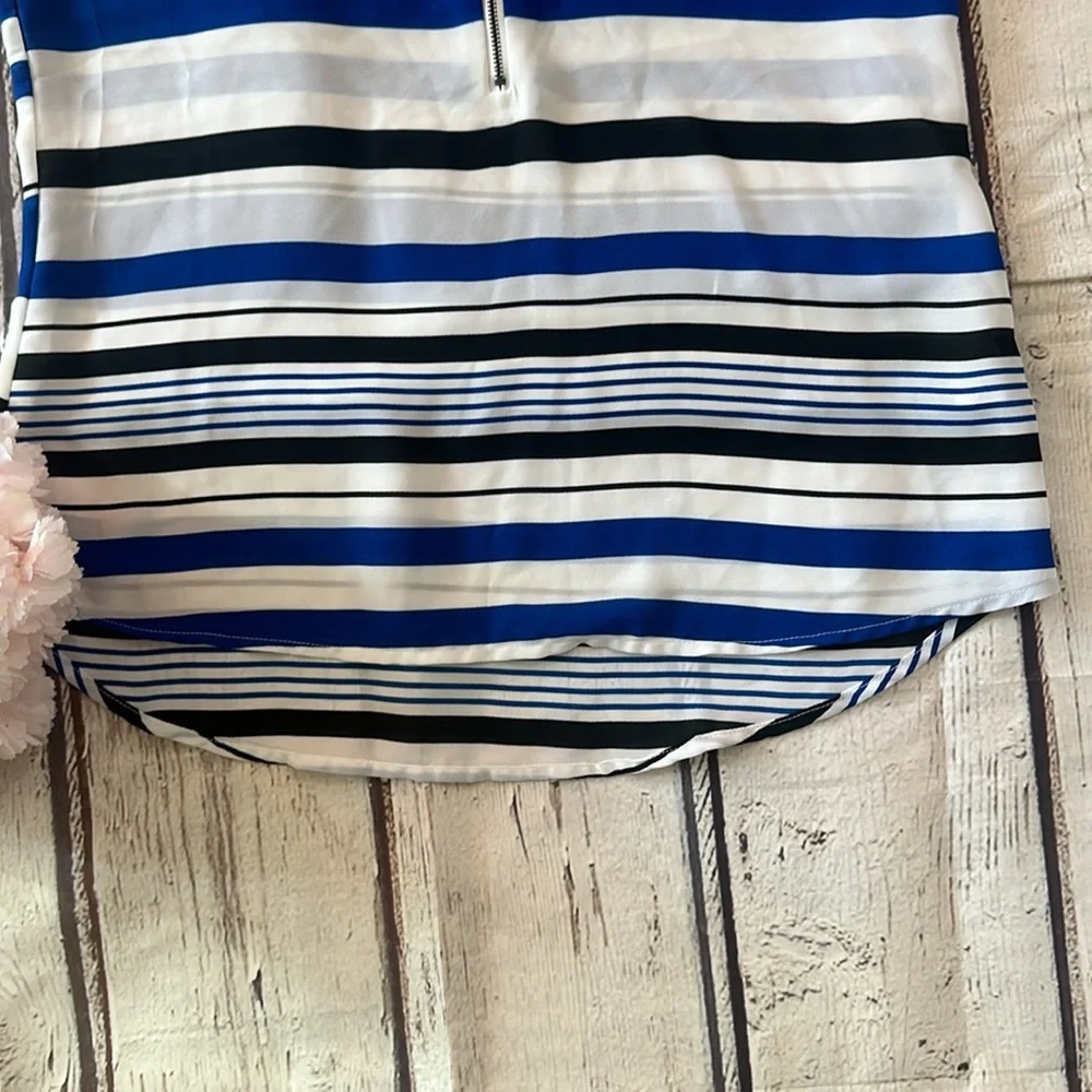 My Michelle Women’s Chiffon Short Sleeve Shirts Zip Neck Blouse Size Medium - Picture 6 of 6